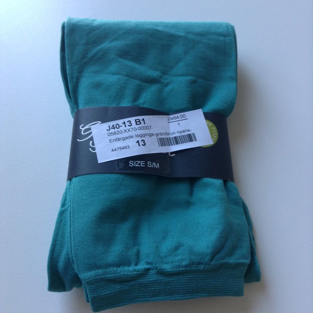 Cool teal solid colored leggings S/M